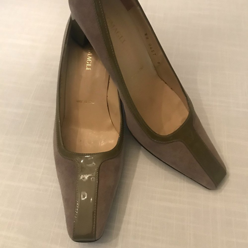 Bruno Magli Suede Pump in Khaki  Size 9